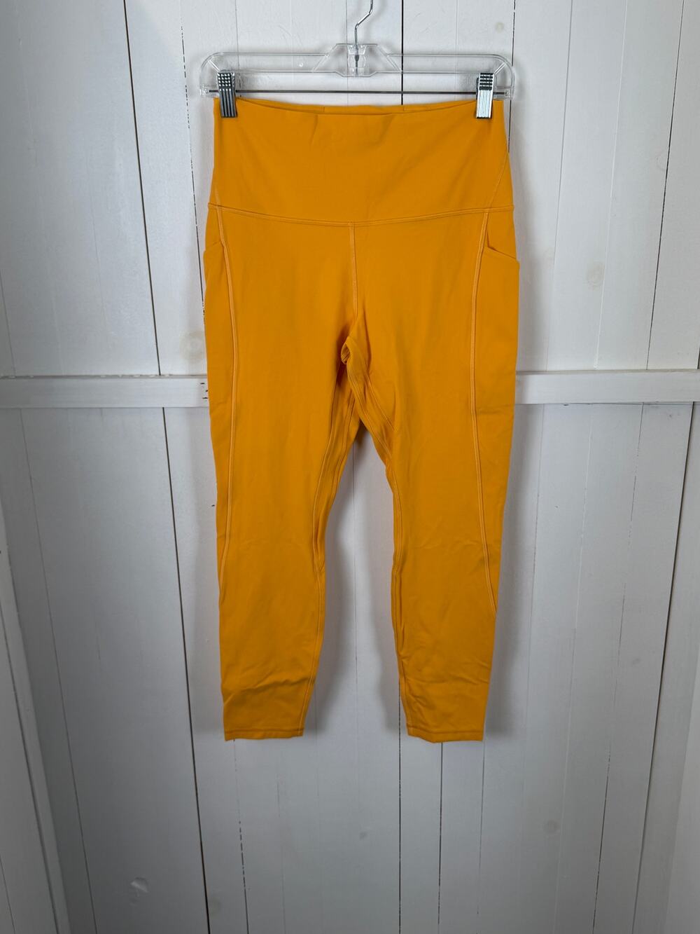 Lululemon Orange Capri Leggings Size 10 Nylon Pre-Owned